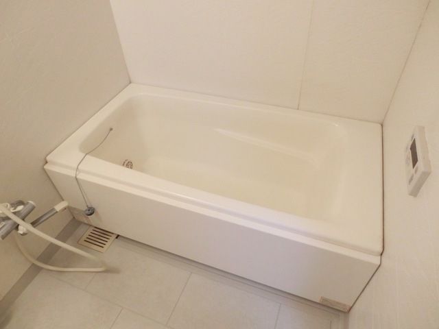 バス・シャワールーム　経済的な追い焚きバス★