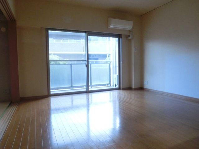 その他部屋・スペース　広々リビング★