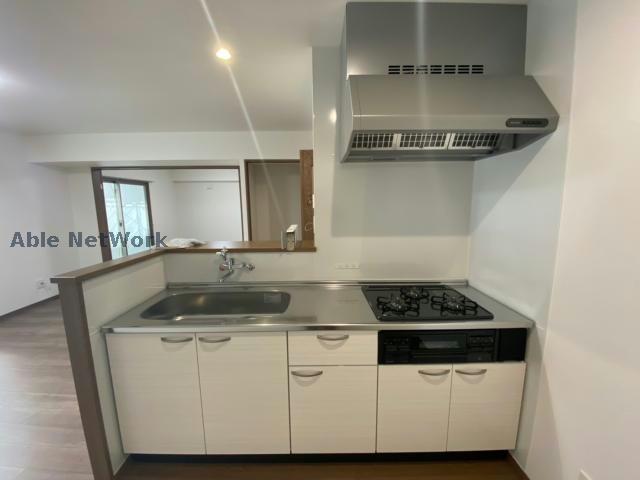 キッチン　同型反転タイプ