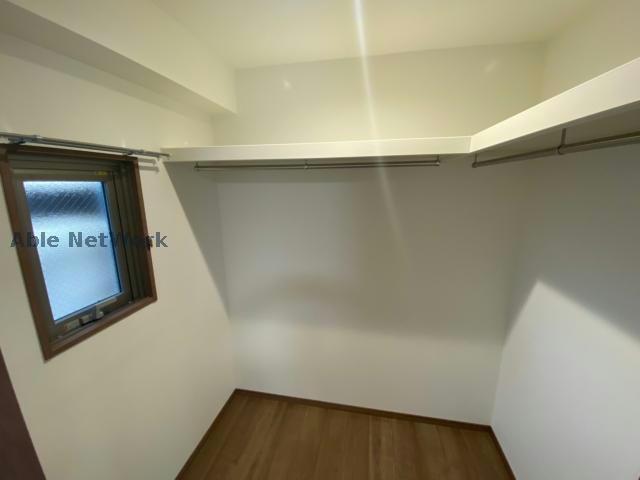 収納　同型反転タイプ