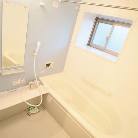 バス・シャワールーム　別室参考写真です