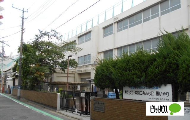 小学校　目黒区立鷹番小学校（小学校）まで96m