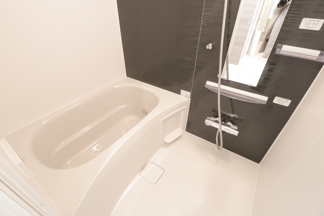 バス・シャワールーム　バスルーム