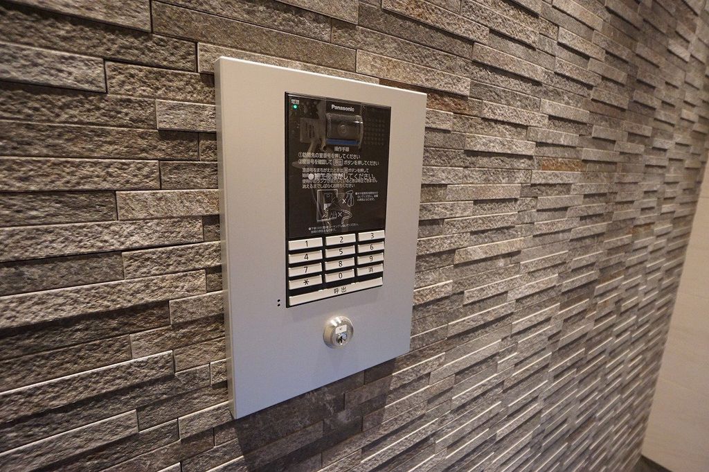 セキュリティ　エントランス