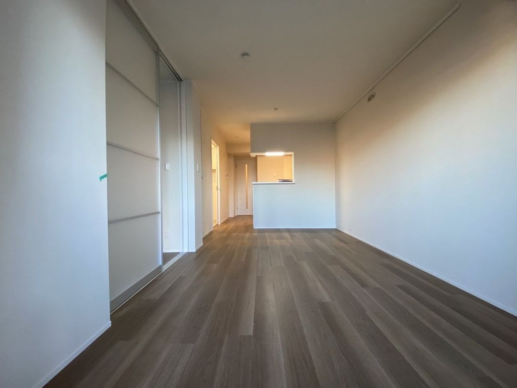 居室・リビング　エントランス