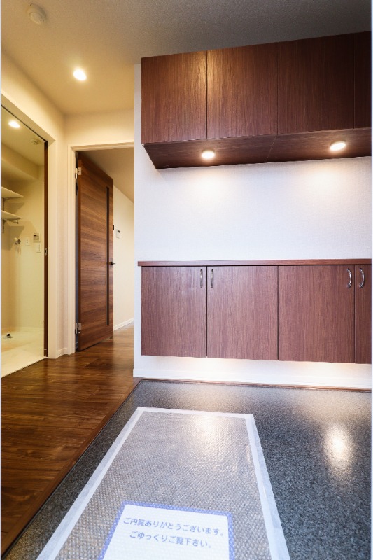 玄関　図面と現状に相違がある場合には現状を優先