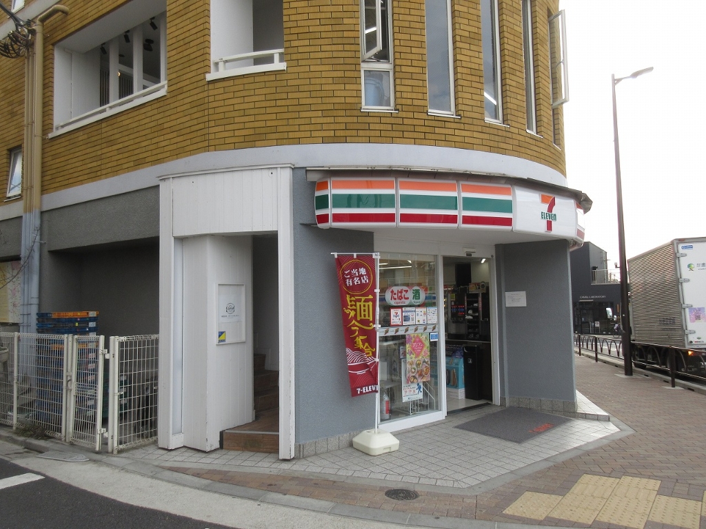 コンビニ　セブンイレブン 世田谷代田駅前店（コンビニ）まで389m