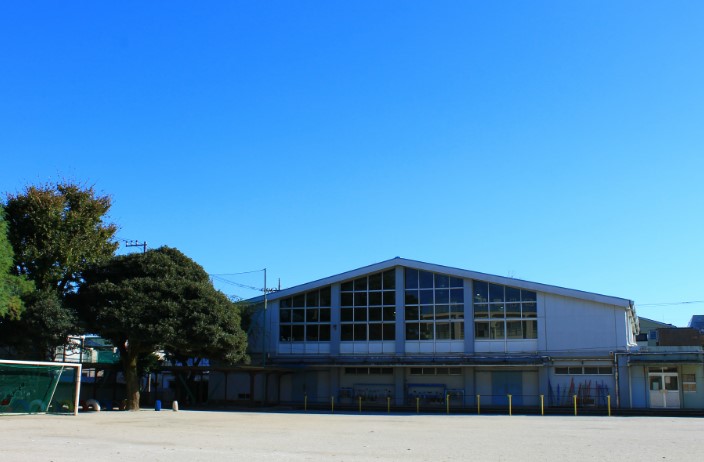 小学校　練馬区立開進第二小学校（小学校）まで321m