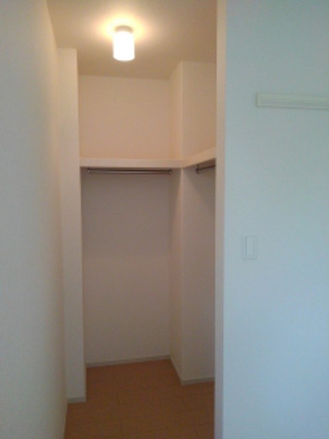 収納　写真は101号室です（参考）