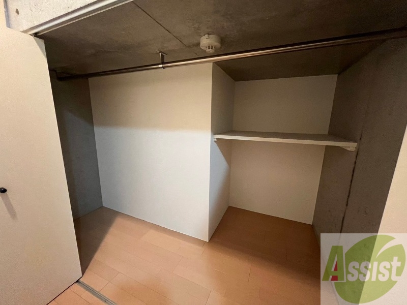 収納　クローゼットは奥行きもあり、荷物が多い方でも安心です。