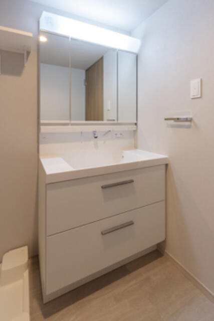 洗面設備　※写真は同タイプ住戸です。
