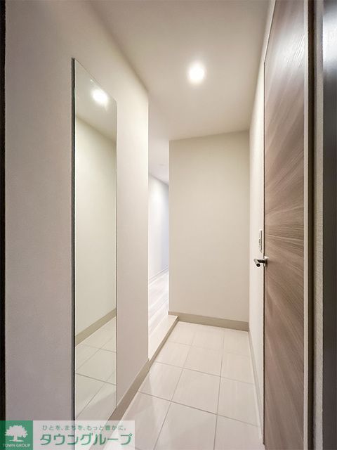 玄関　※写真は同タイプ住戸です。