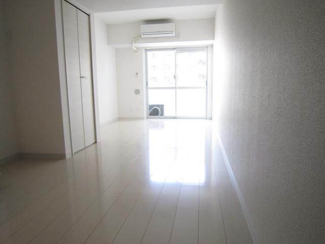 居室・リビング　フローリング☆