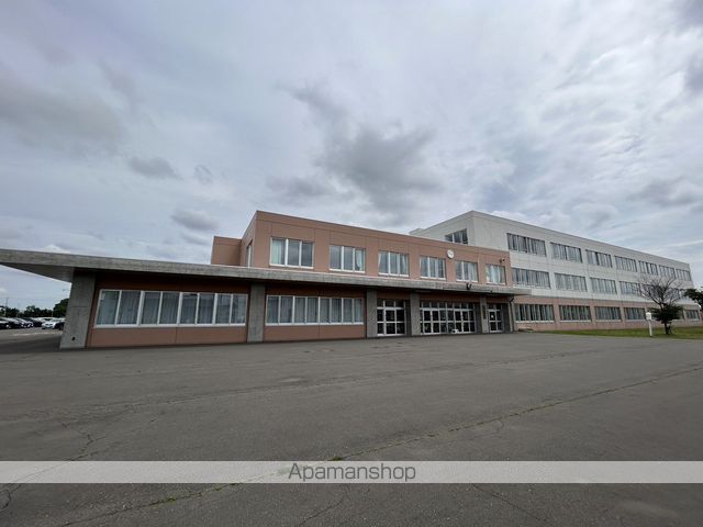 中学校　勇舞中学校（中学校）まで1571m