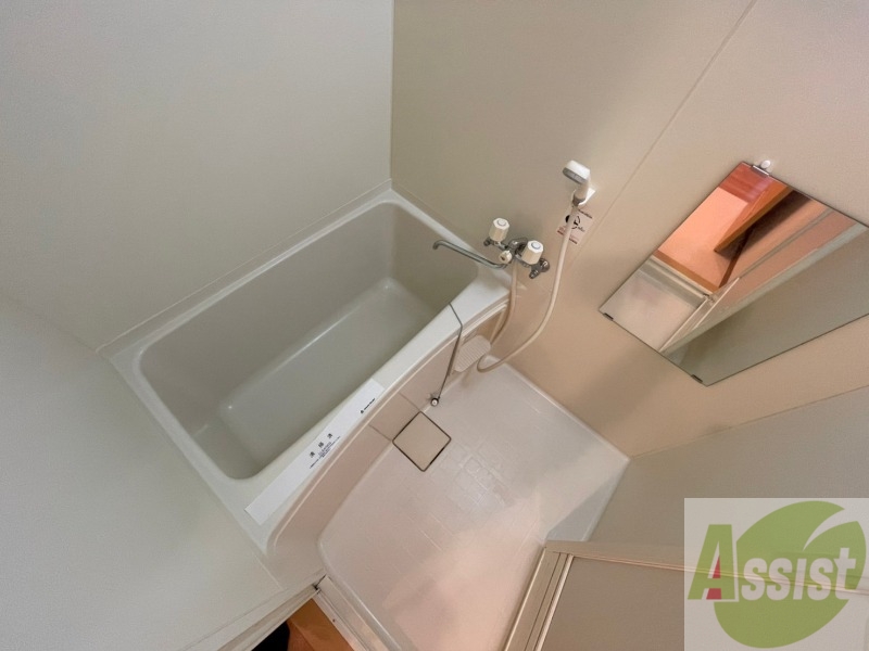 バス・シャワールーム　お風呂です。ゆっくりお風呂につかるのも体に良いですね～