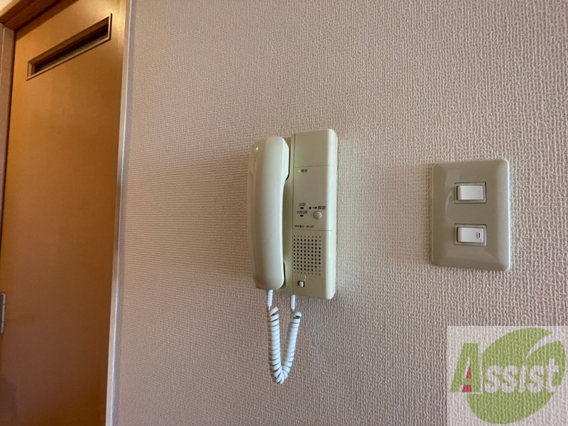 セキュリティ　インターホンは通話ができるので急な訪問があっても安心です。