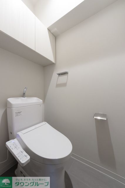トイレ　※写真は同タイプ住戸です。