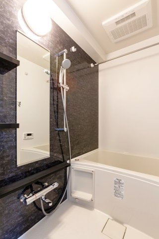 バス・シャワールーム　日々の疲れを癒すお風呂です♪