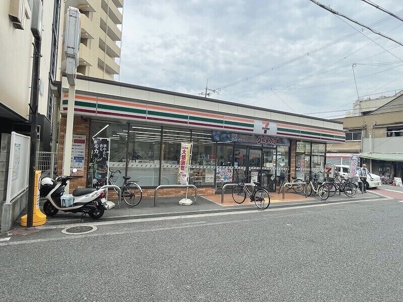 コンビニ　セブンイレブン近鉄長瀬駅北店（コンビニ）まで321m