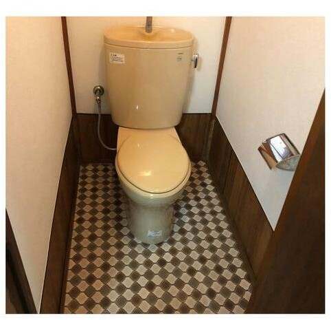 トイレ　落ち着いた色調のトイレです♪