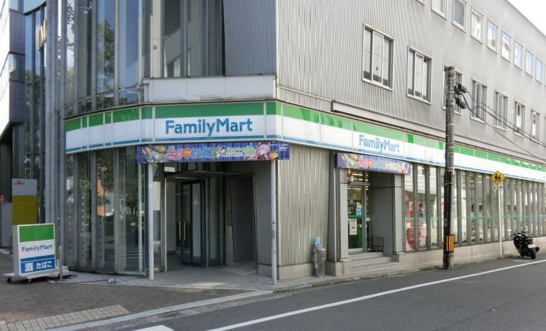 コンビニ　ファミリーマート小町店（コンビニ）まで116m