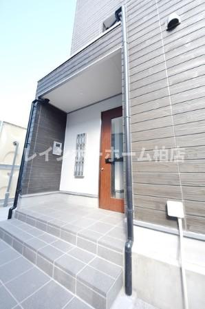 エントランス　建物のエントランスになります オートロックつきです