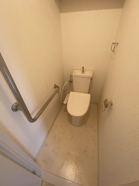 トイレ　落ち着いたトイレです