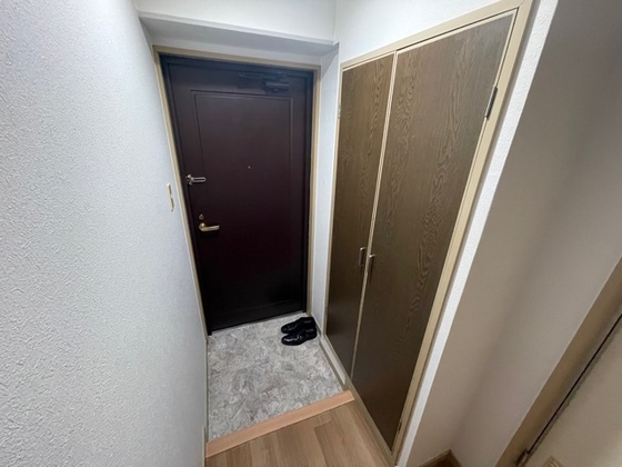玄関　※別部屋の写真です