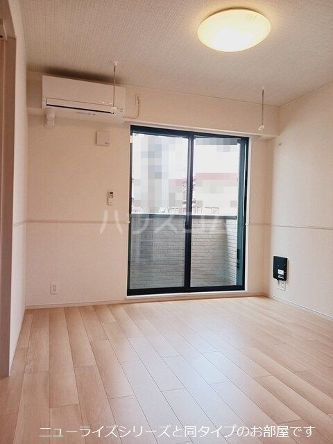 カレント レジデンス 下増田 IIの居間写真
