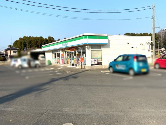 コンビニ　ファミリーマート 茨城大戸店（コンビニ）まで378m