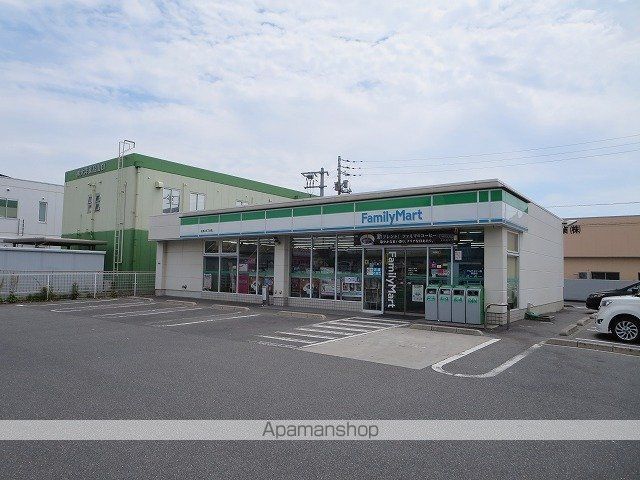 コンビニ　ファミリーマート光浅江５丁目店（コンビニ）まで300m