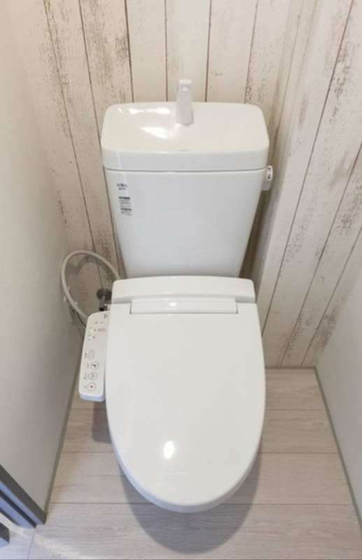 トイレ　※同仕様写真含む