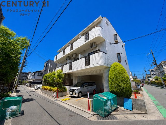 建物外観　オートロック付きマンション！1階にTimesカーシェアあり