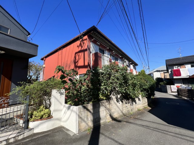 建物外観　レトロモダンな外観です