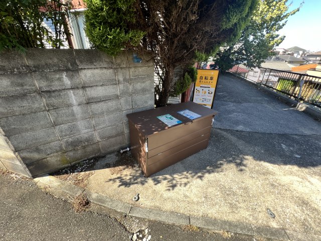 その他　敷地内ゴミ置き場