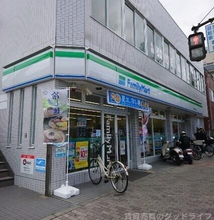 コンビニ　ファミリーマート烏丸寺ノ内店（コンビニ）まで806m