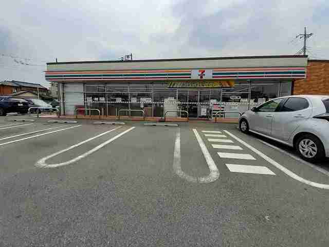 コンビニ　セブンイレブン古戸店（コンビニ）まで1400m