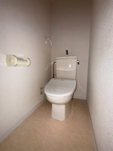 トイレ　シンプルで使いやすいトイレです