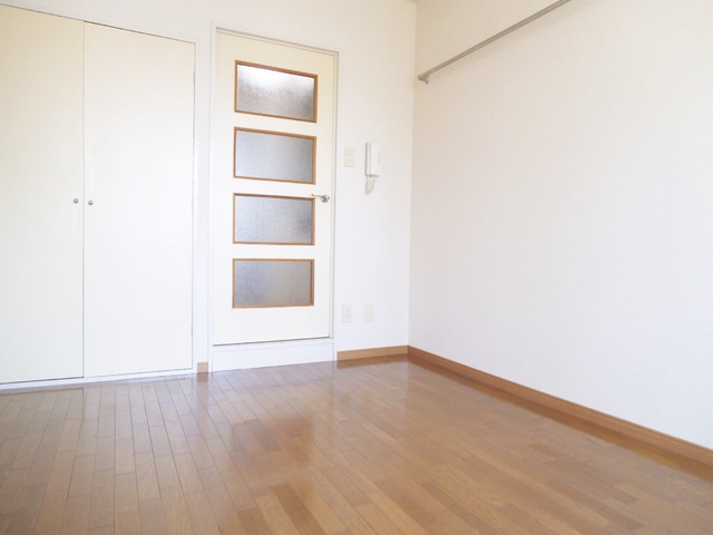 その他部屋・スペース　窓側からのアングルです☆