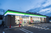 コンビニ　ファミリーマート 八尾山城町店（コンビニ）まで293m