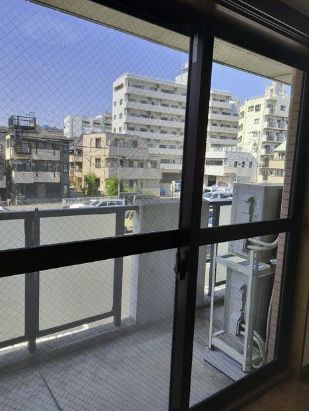 バルコニー　グローリス中野