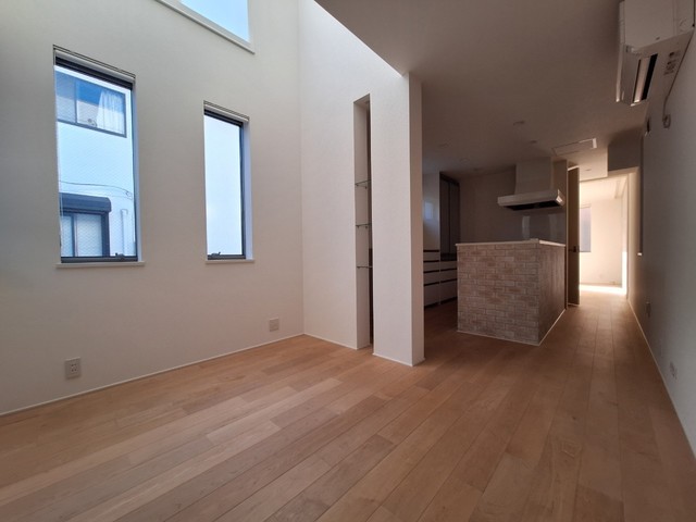 居室・リビング　★キレイなフローリングのお部屋です★