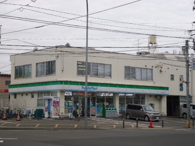 その他　ファミリーマート宮町四丁目店（その他）まで504m