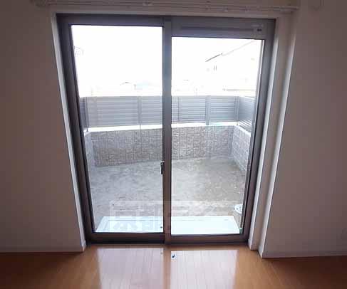 バルコニー　広い専用庭付きです