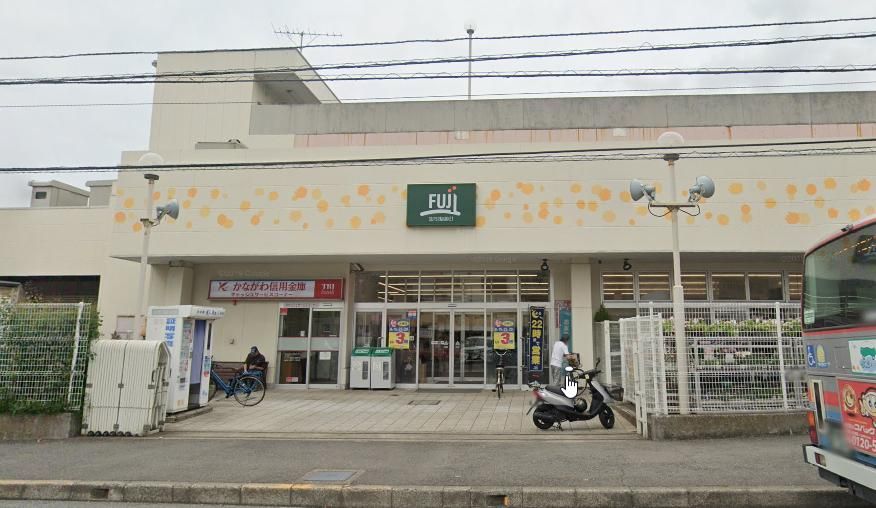 飲食店　マクドナルド野比シティオ店（飲食店）まで990m