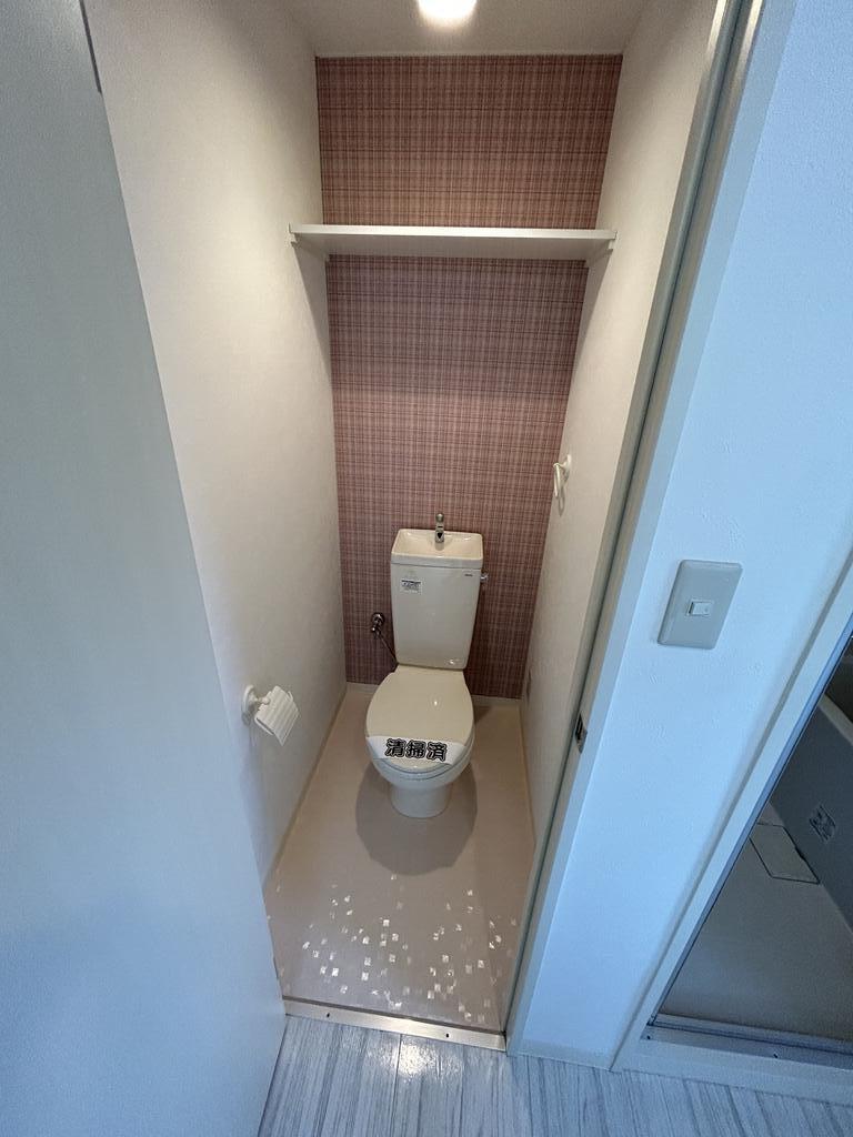 名鉄瀬戸線 小幡駅 徒歩4分 3階建 築37年のトイレ写真