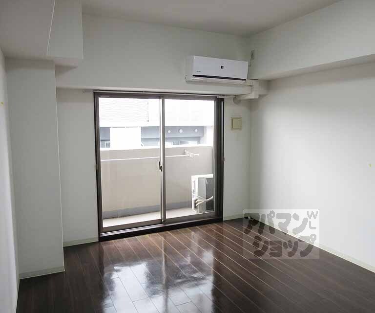 居室・リビング　とってもキレイなお部屋です・