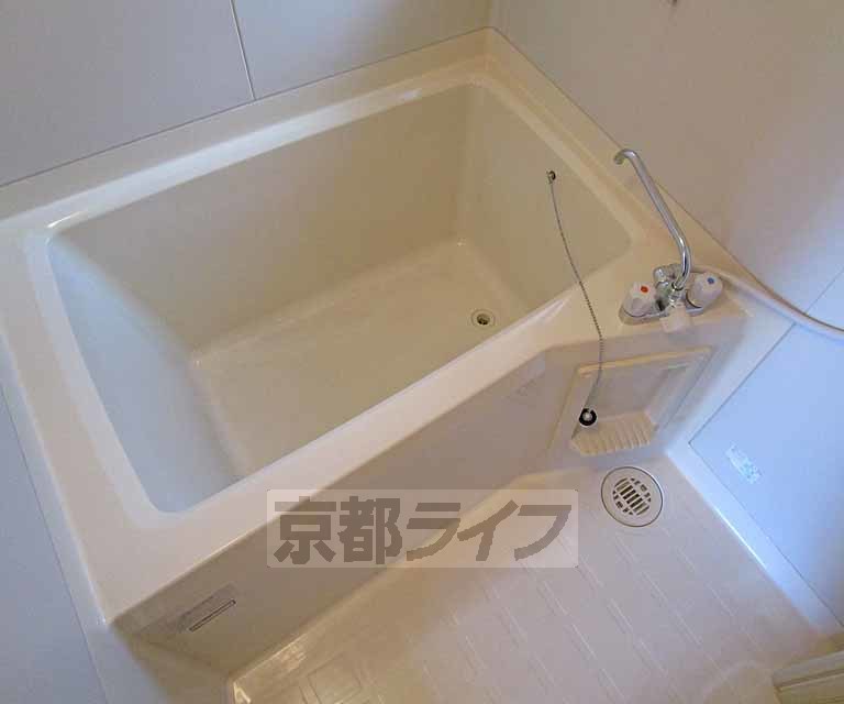ＪＲ山陰本線 亀岡駅 徒歩17分 2階建 築32年の風呂写真