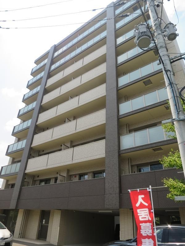 建物外観　エントランス