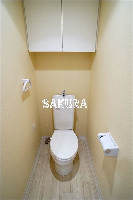 トイレ　落ち着いた色調のトイレです♪